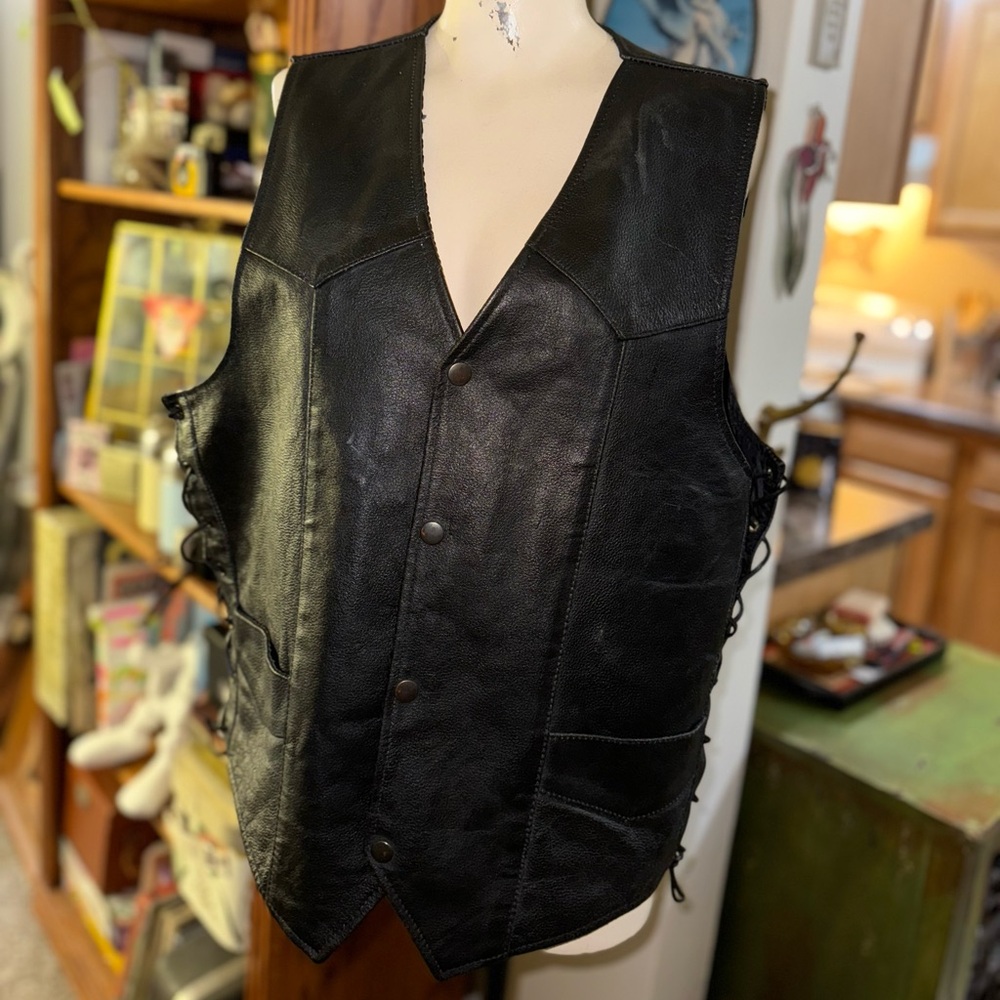 JH Biker Design Vest - Men’s Large - Black Leather